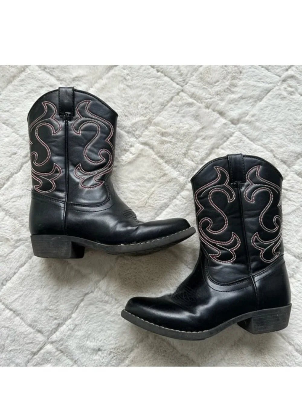 Canyon Trails | Kids Cowboy Pointed Toe Classic Western Rodeo Boots | Size 2M